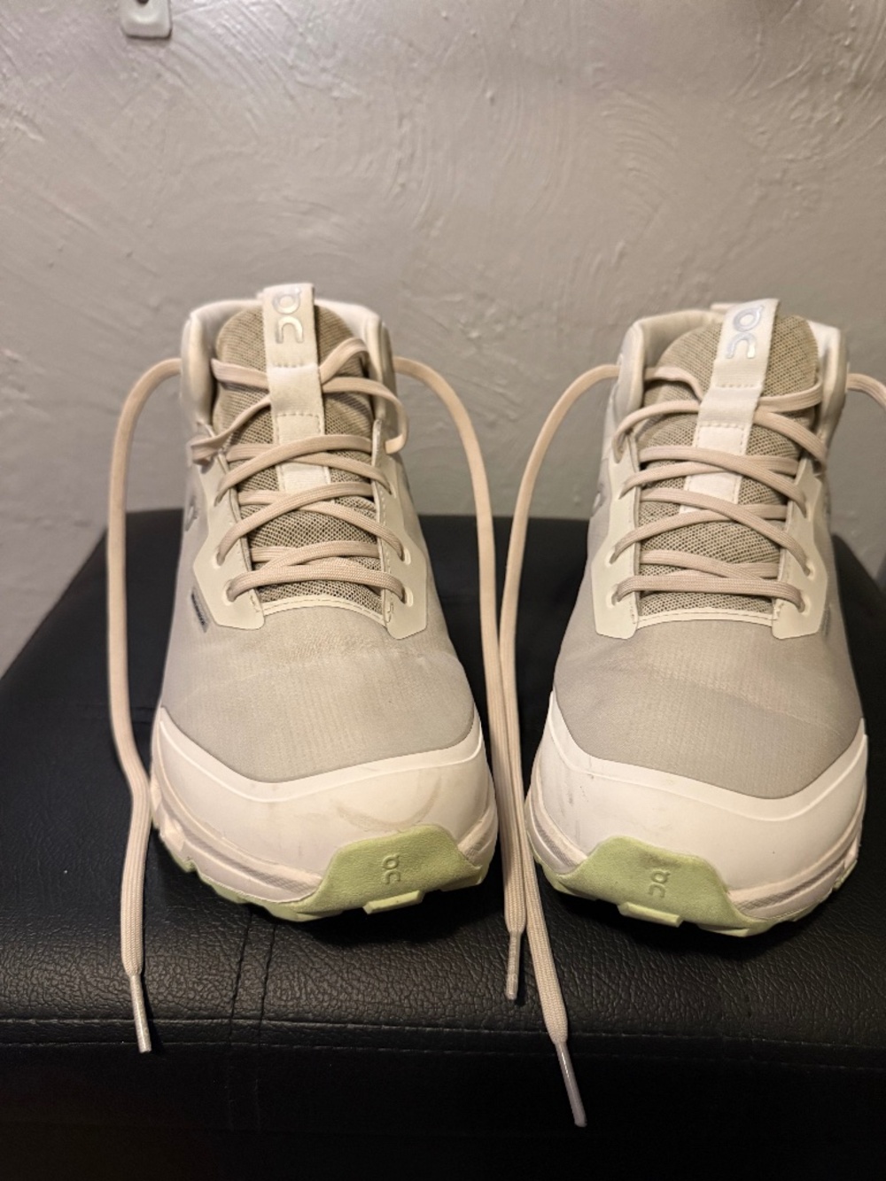 On Cloud Cloudroam Waterproof size 10 1/2, Ice | Limelight (beige/lime sole)
